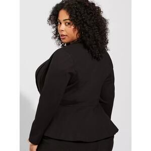 Torrid Studio Luxe Point Peplum Blazer Sz 4X Black Comfort Stretch Curve-Loving